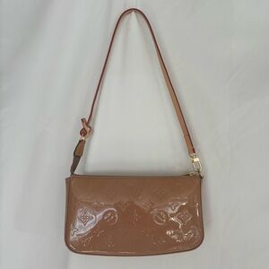 ❌ SOLD Louis Vuitton Pochette Accessoires Vernis Tan Beige